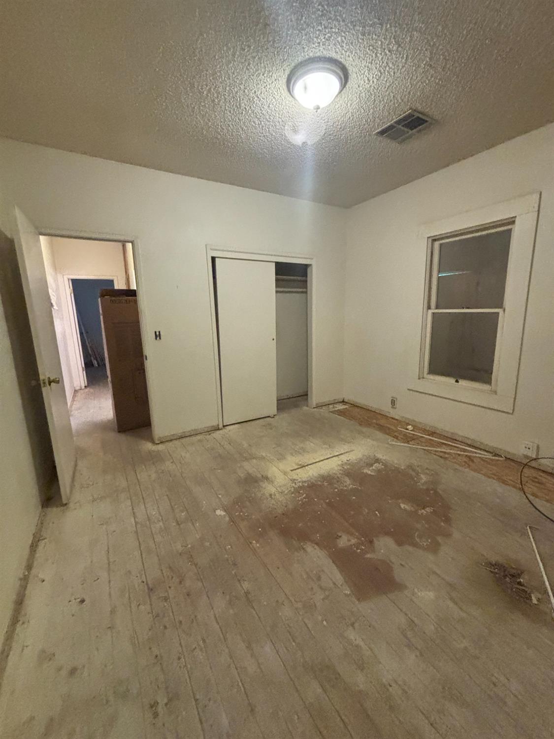 301 East Merced Street Avenal, CA 93204 - Photo 13 of 21