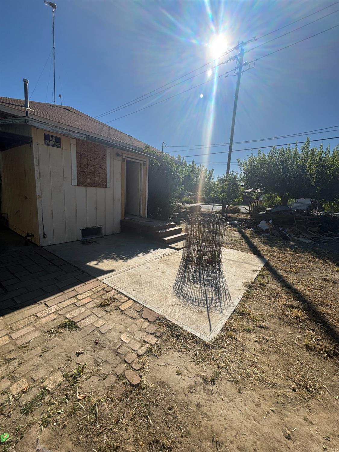 301 East Merced Street Avenal, CA 93204 - Photo 19 of 21 a view of a backyard