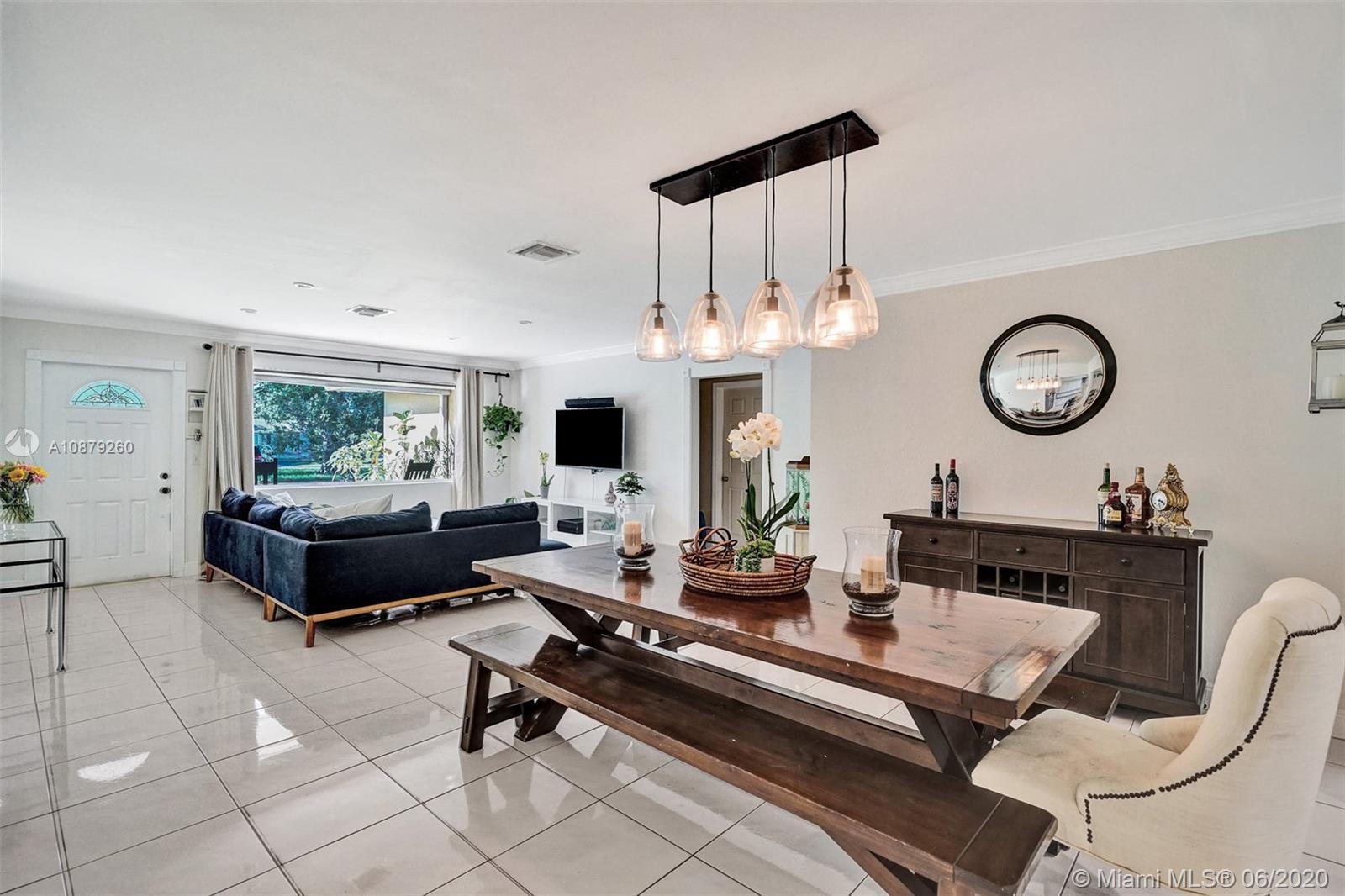 4214 West Park Road Hollywood, FL 33021 - Photo 2 of 38 Dining and Living Room with recessed lighting