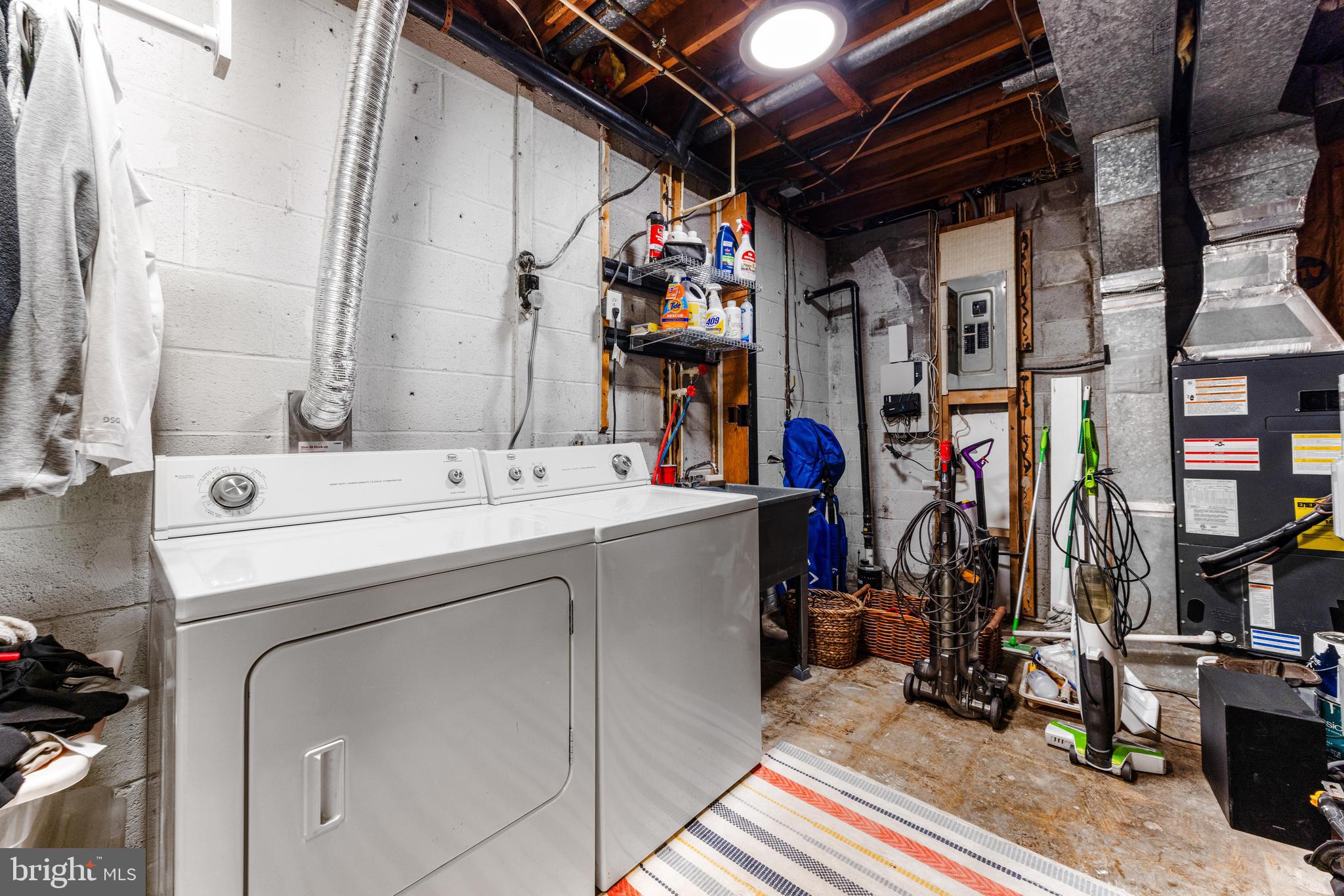 9023 Deviation Road Nottingham, MD 21236 - Photo 39 of 47 a utility room with dryer and washer