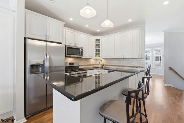 $680,000 | 334 Winthrop Drive, Nutley, NJ 07110