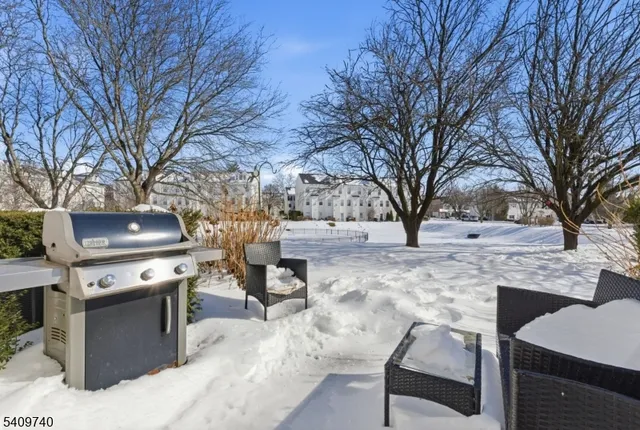 $680,000 | 334 Winthrop Drive, Nutley, NJ 07110