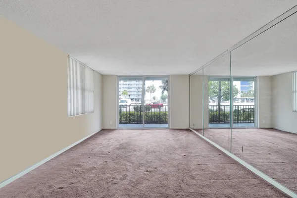 $250,000 | 1009 North Ocean Boulevard, Unit 112, Pompano Beach, FL 33062