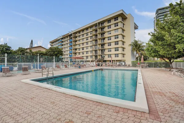 $250,000 | 1009 North Ocean Boulevard, Unit 112, Pompano Beach, FL 33062