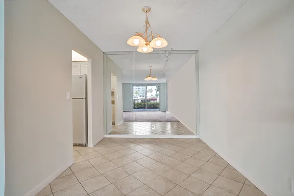$250,000 | 1009 North Ocean Boulevard, Unit 112, Pompano Beach, FL 33062