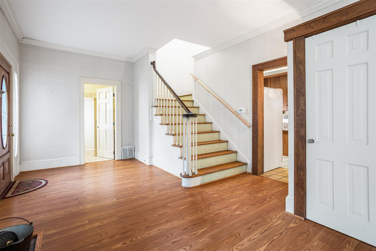 1826 White Oak Road Raleigh, NC 27608 - Photo 3 of 30 Photo 3