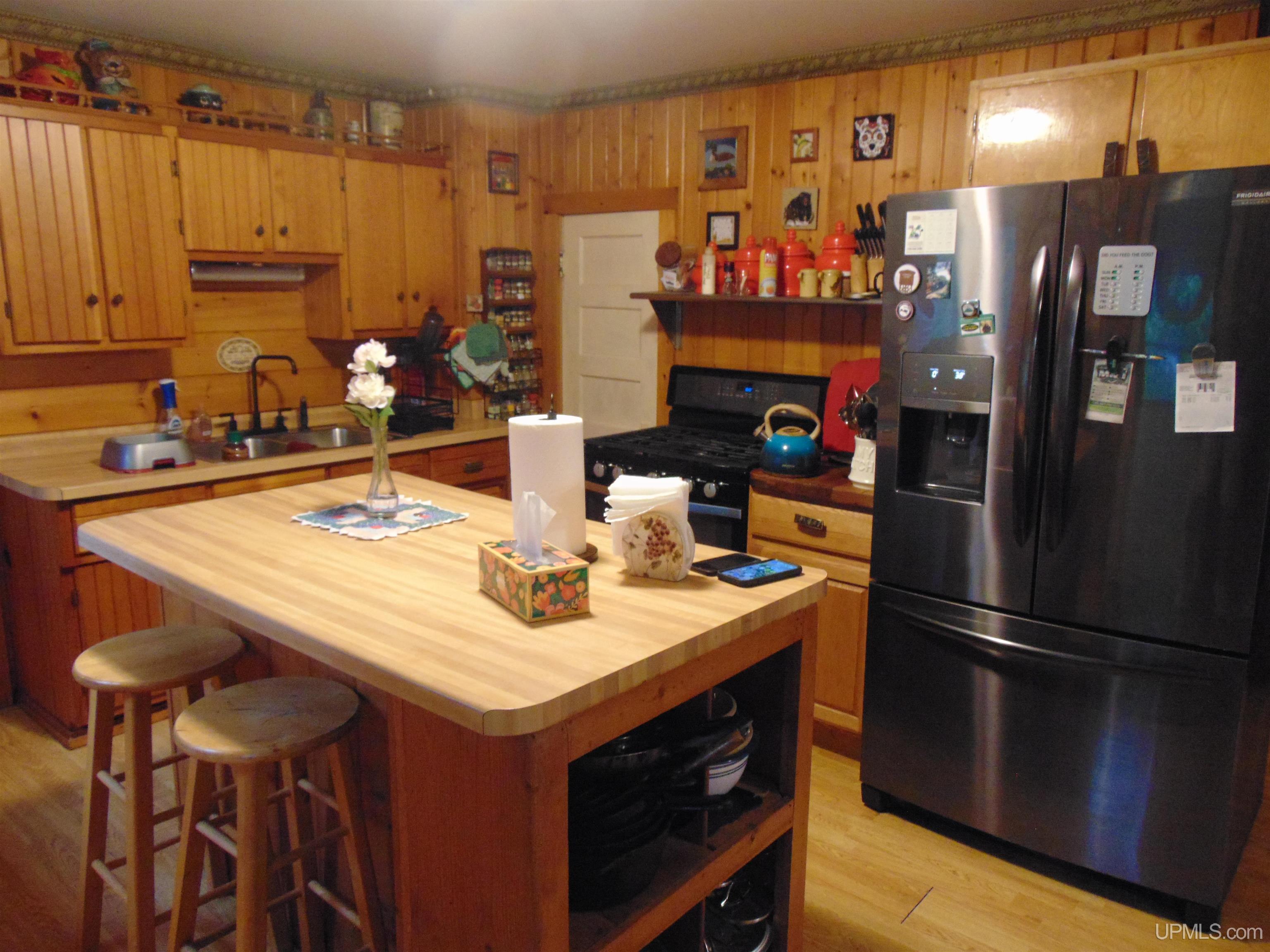 7124 1 Mile Road Trout Creek, MI 49967 - Photo 8 of 66
