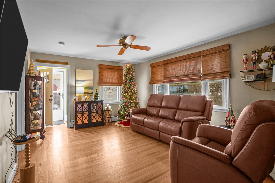 25 Trieste Street Pawtucket, RI 02860 - Photo 3 of 28