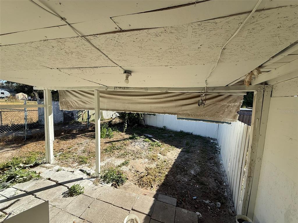 9013 Burr Drive Polk City, FL 33868 - Photo 17 of 20 a view of entryway