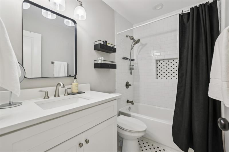 1702 Valencia Road Decatur, GA 30032 - Photo 22 of 27