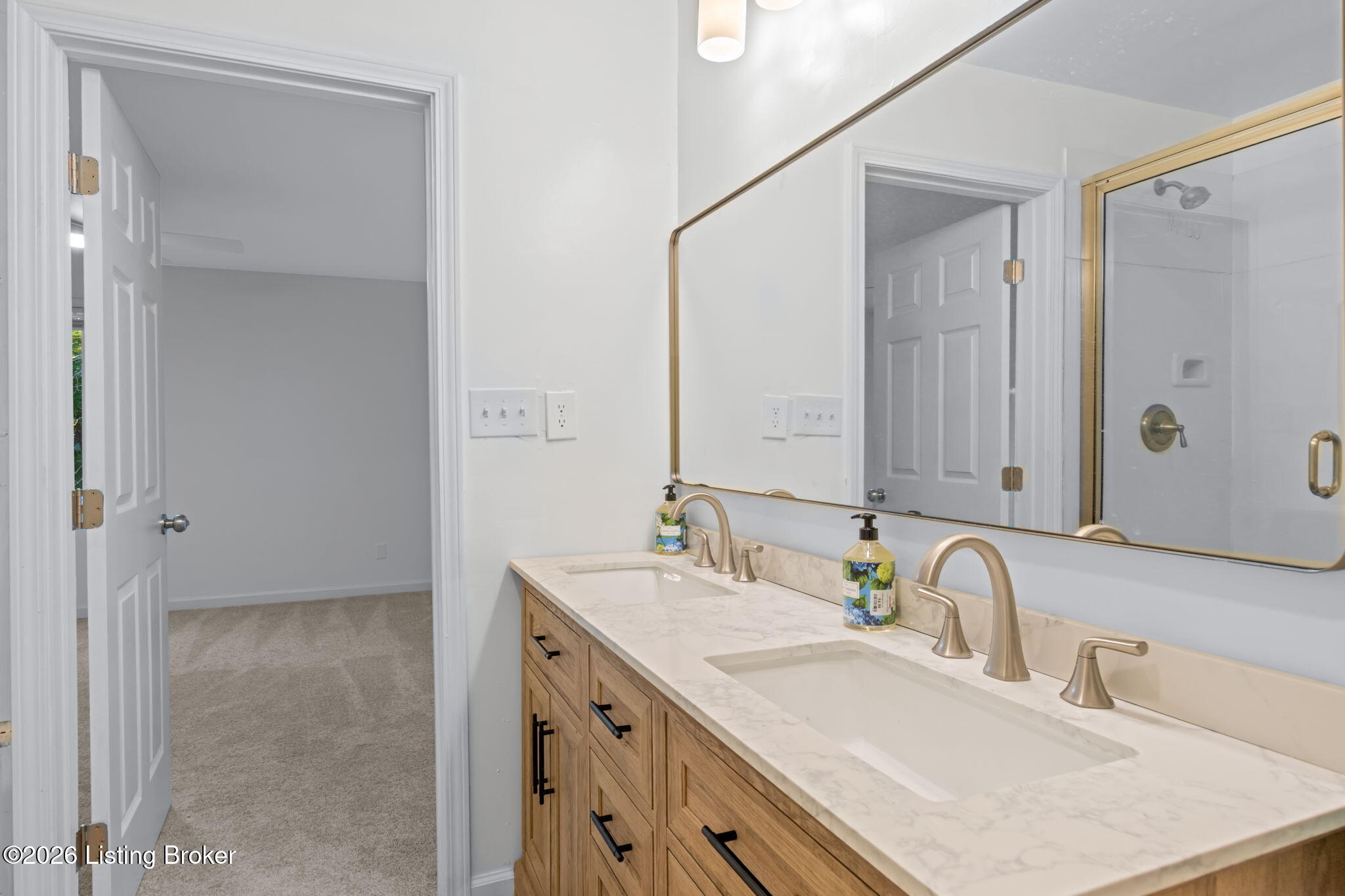 1938 Cardinal Harbour Road Prospect, KY 40059 - Photo 21 of 53 31-web-or-mls-4F0A4596