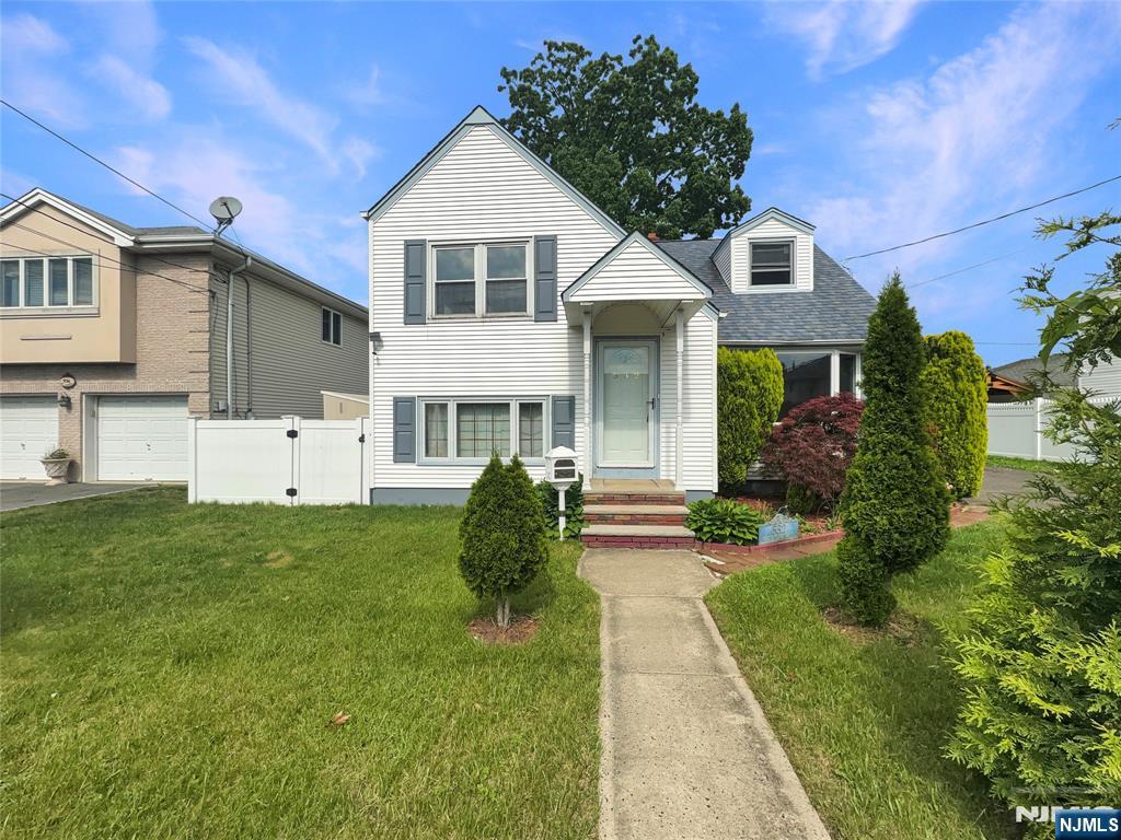 532 North Midland Ave  