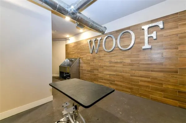 $2,098 | 245 East Trinity Place, Unit 1123, Decatur, GA 30030