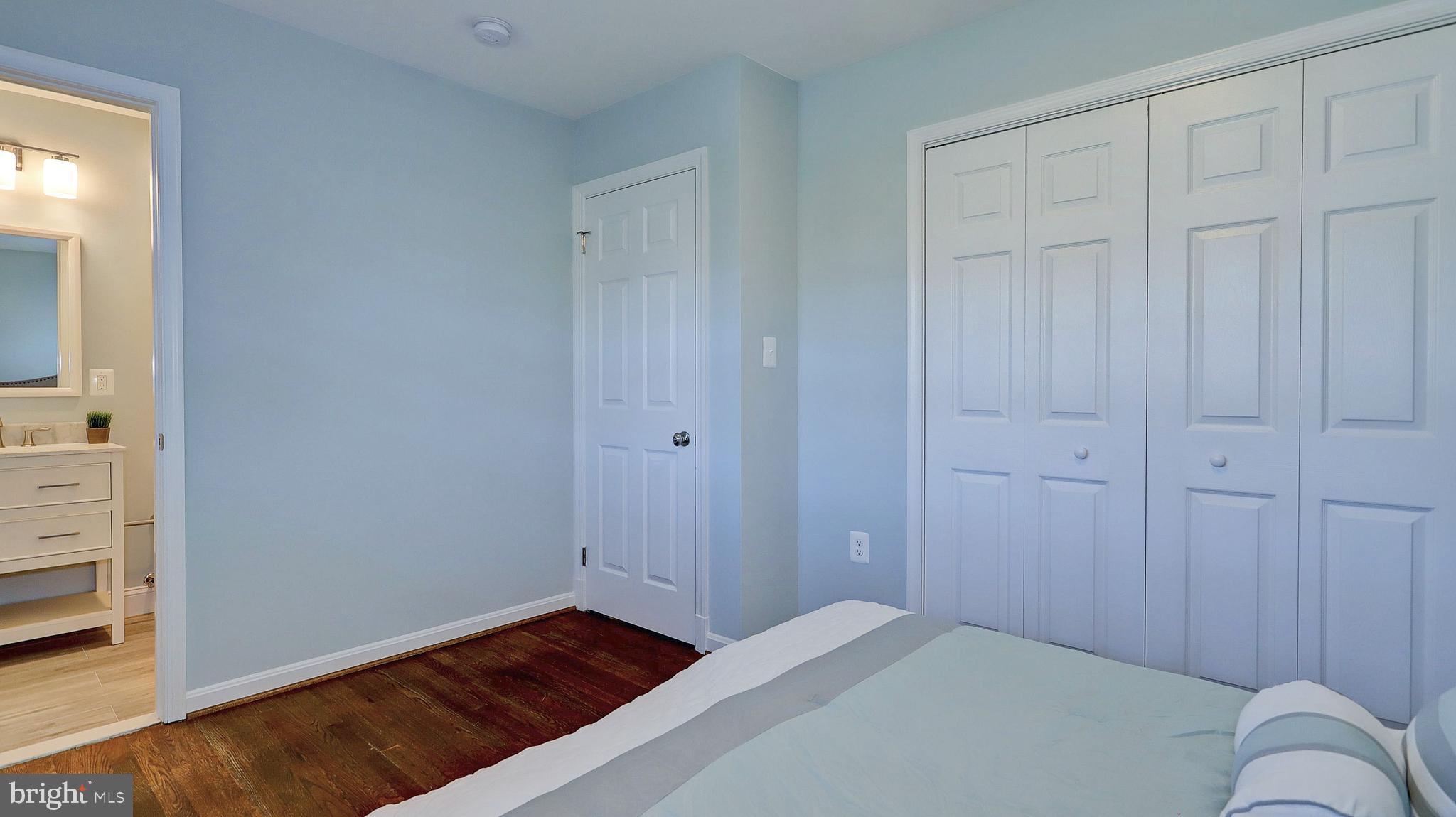 3405 Sharon Chapel Road Alexandria, VA 22310 - Photo 19 of 50 Master en suite