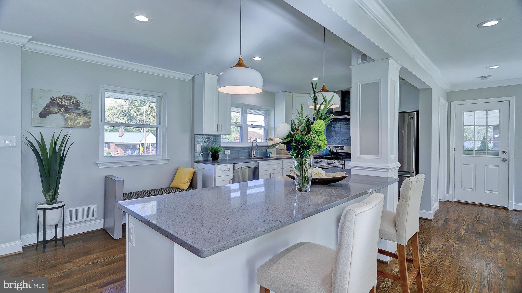 3405 Sharon Chapel Road Alexandria, VA 22310 - Photo 6 of 50 Dream kitchen island