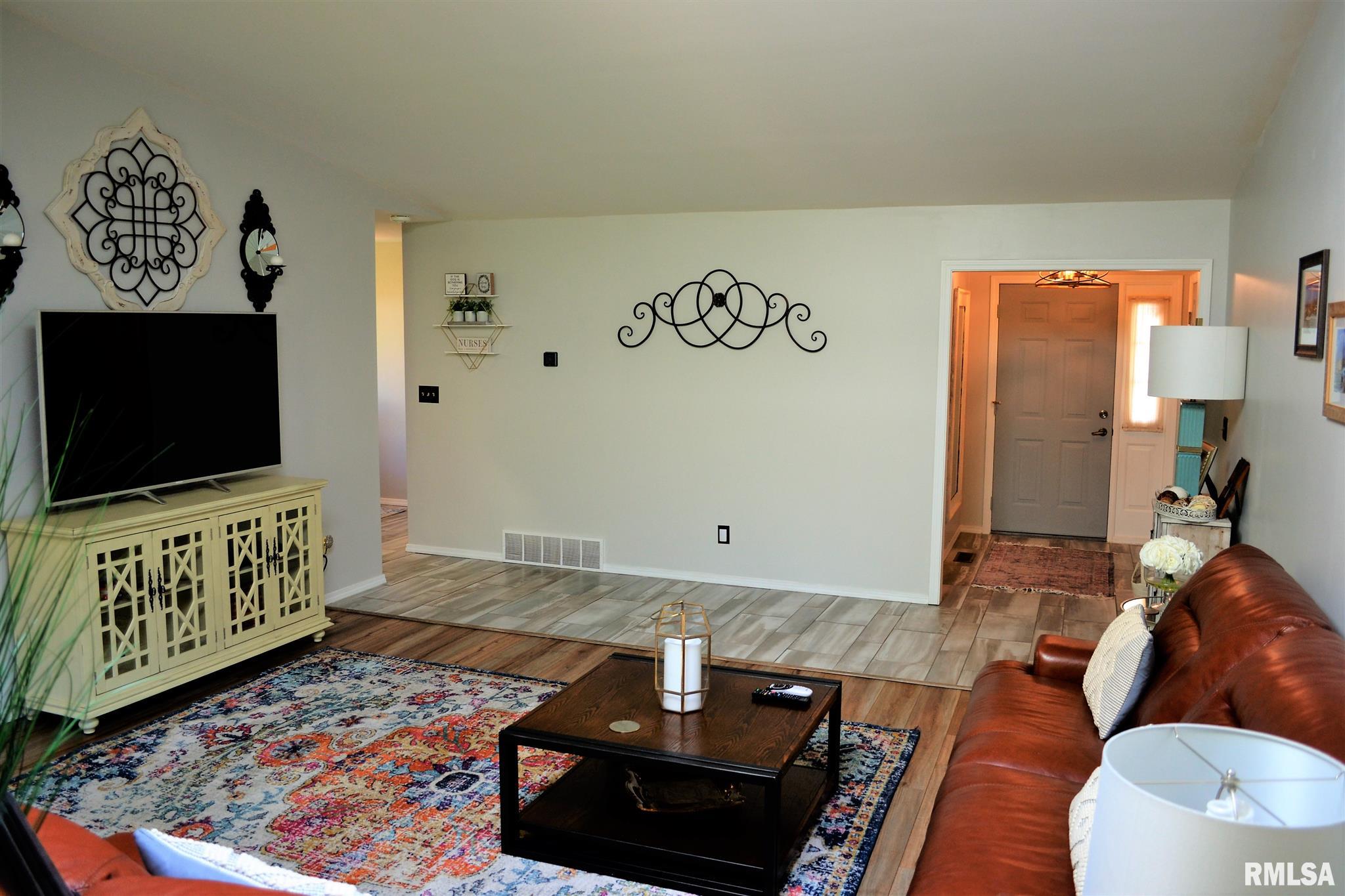 11 Turnberry Place Springfield, IL 62704 - Photo 6 of 31