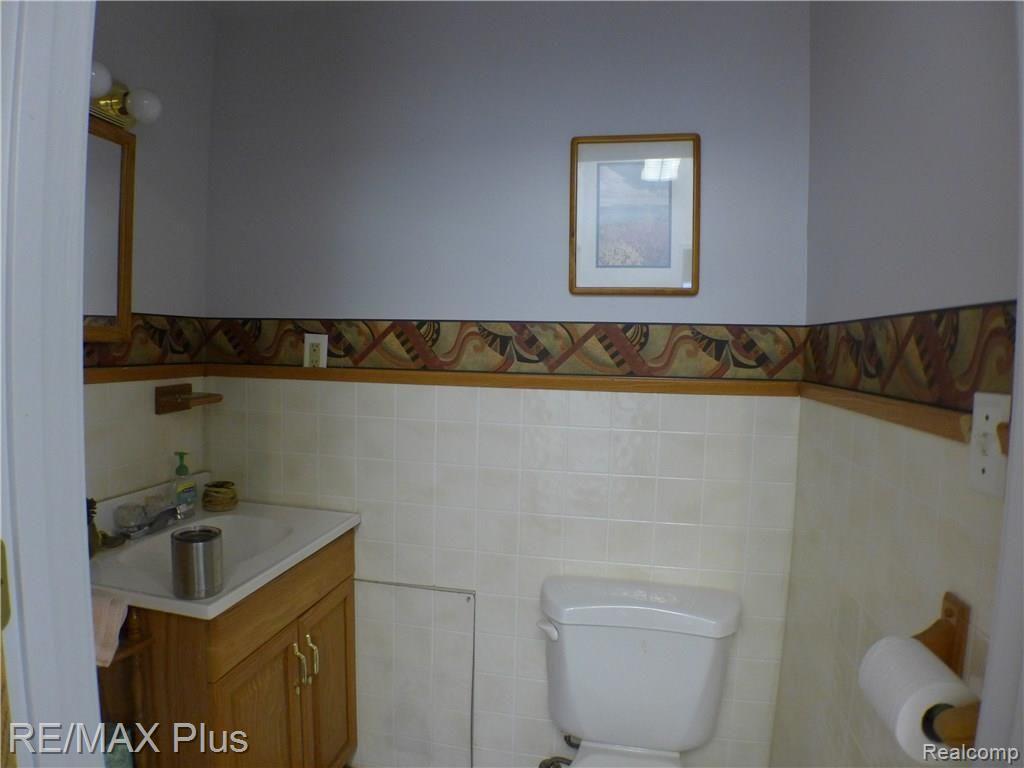 1920 West Fairgrove Road Caro, MI 48723 - Photo 17 of 21 Detached Garage Bath (1).JPG
