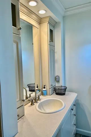 $4,500 | 871 Ocean Boulevard, Hampton, NH 03842