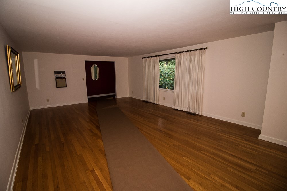 147 Clyde Townsend Road Boone, NC 28607 - Photo 9 of 27 Gallery Image 9