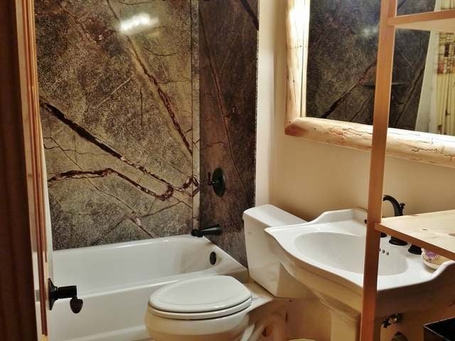 W5864 Robinson Road, Unit 2 Tomahawk, WI 54487 - Photo 8 of 17 Gallery Image 8