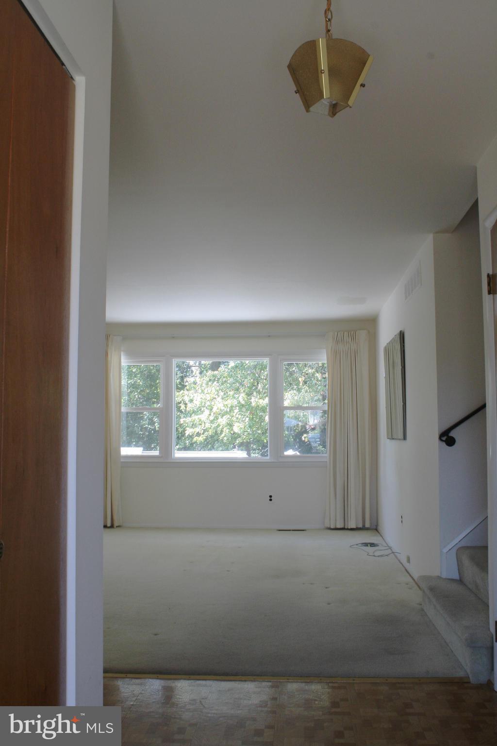 9008 Kilbride Road Baltimore, MD 21236 - Photo 7 of 30