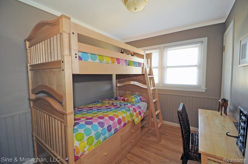 341 Kerby Road Grosse Pointe, MI 48236 - Photo 6 of 31 6.jpg