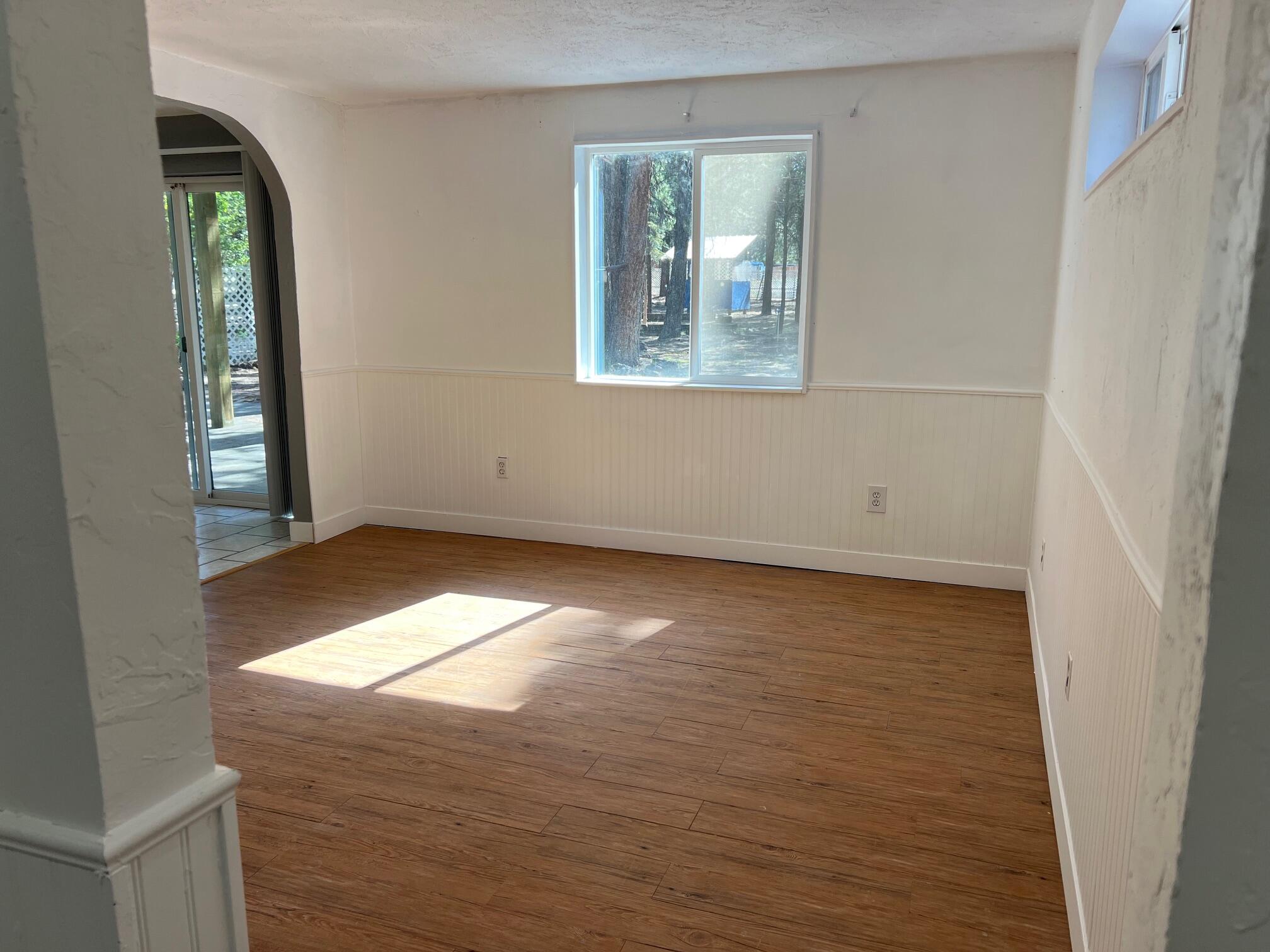 52360 Ammon Road La Pine, OR 97739 - Photo 11 of 49 IMG_1563