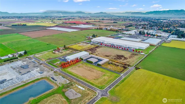$1,950,000 | 602 Redwood Road, Lynden, WA 98264