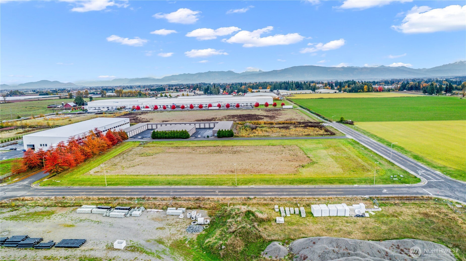 602 Redwood Road Lynden, WA 98264 - Photo 7 of 22 a view of swimming pool with an ocean view