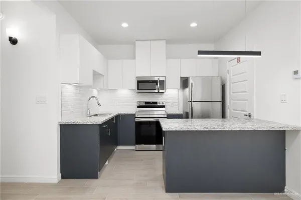 $900 | 901 East Yuma Avenue, Unit 507, McAllen, TX 78503