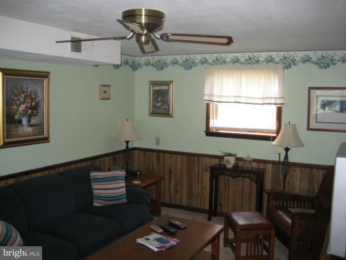 1213 Random Ridge Road Westminster, MD 21157 - Photo 4 of 30 Family Room
