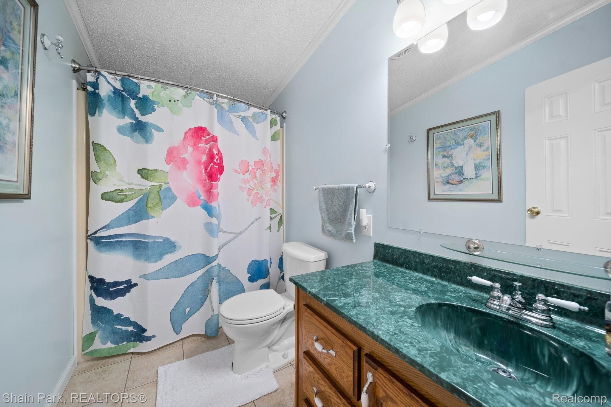 301 Shappell Road Harrison, MI 48625 - Photo 27 of 53 Guest Bathroom