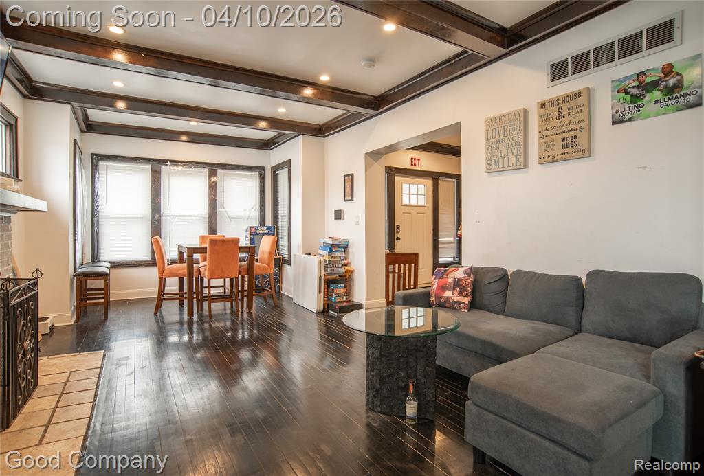 30 Lawrence Street Detroit, MI 48202 - Photo 6 of 44