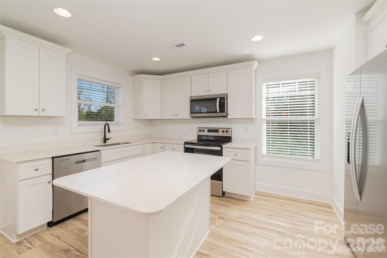 195 Vee Avenue Southwest Concord, NC 28025 - Photo 5 of 18