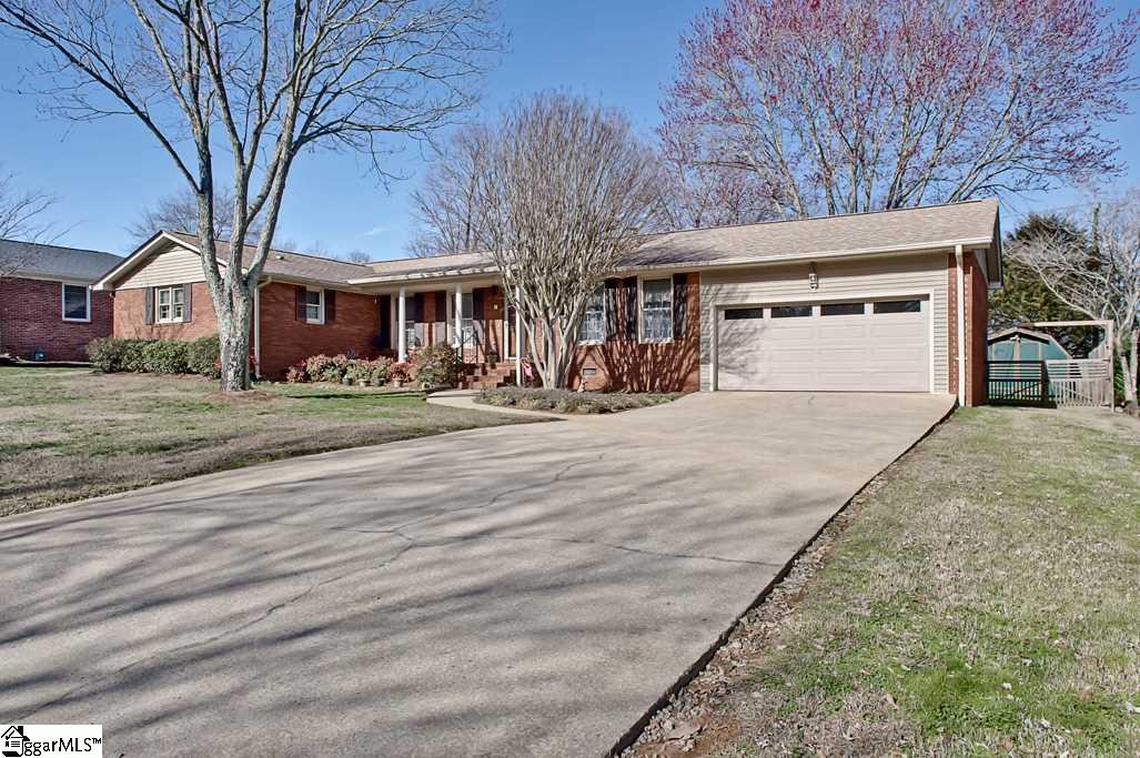 7 Tussock Road Greenville, SC 29615 - Photo 1 of 28 Gallery Image 1