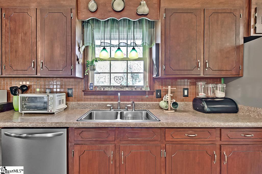 7 Tussock Road Greenville, SC 29615 - Photo 10 of 28 Gallery Image 10