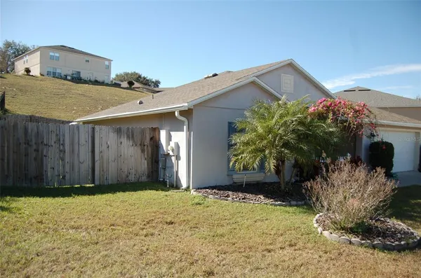 a front view of house with yard