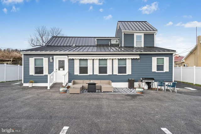 $629,999 | 1315 West Washington Street, Harpers Ferry, WV 25425