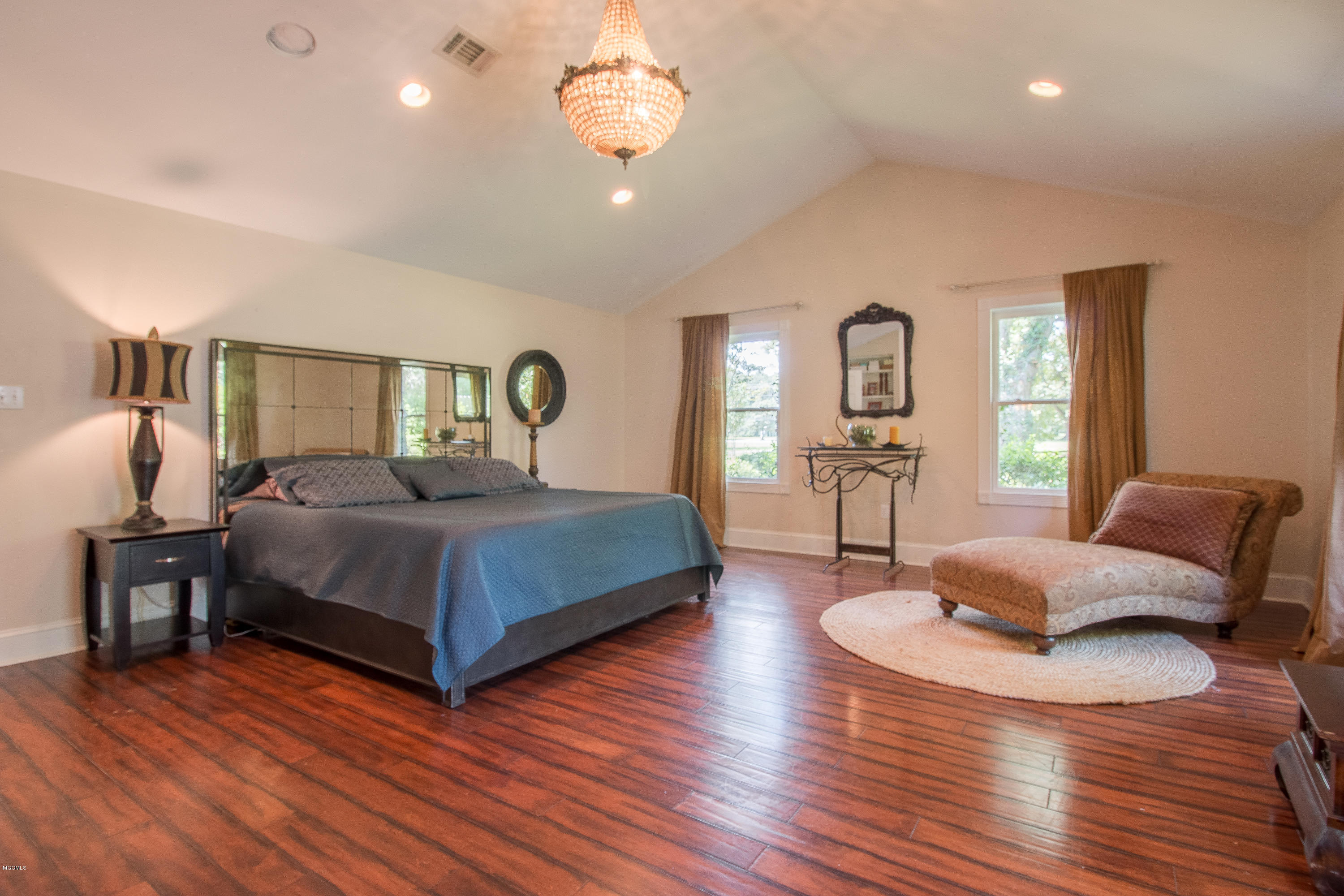 12196 Shorecrest Road Biloxi, MS 39532 - Photo 20 of 56 Master suite