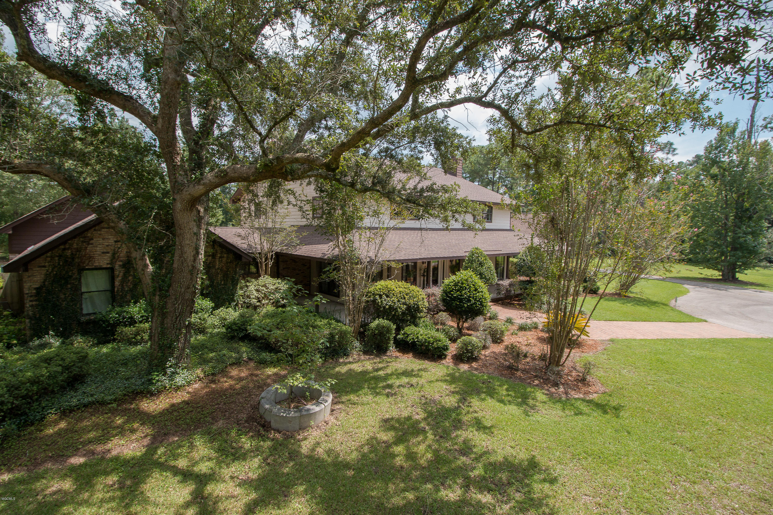 12196 Shorecrest Road Biloxi, MS 39532 - Photo 54 of 56 Front view