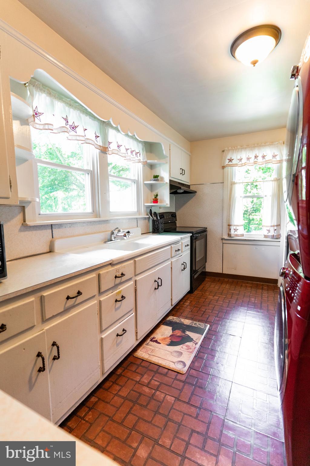 545 Park Road Spring City, PA 19475 - Photo 30 of 50 Kitchen