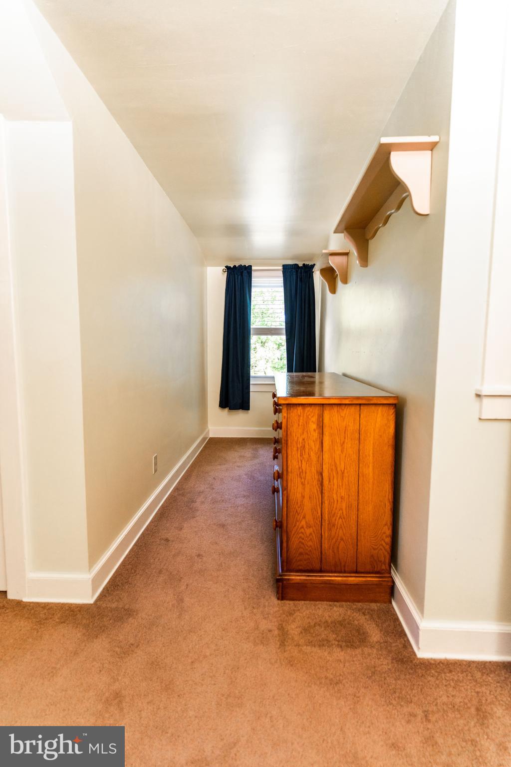 545 Park Road Spring City, PA 19475 - Photo 48 of 50 Hallway on 2nd Floor