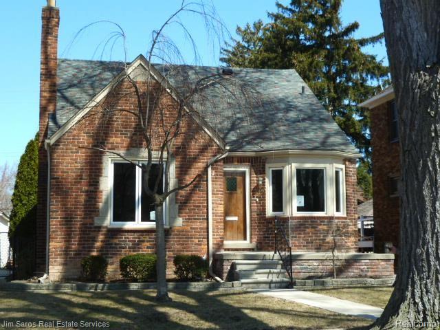 430 Cloverly Road Grosse Pointe, MI 48236 - Photo 1 of 19 FRT VIEW.jpg