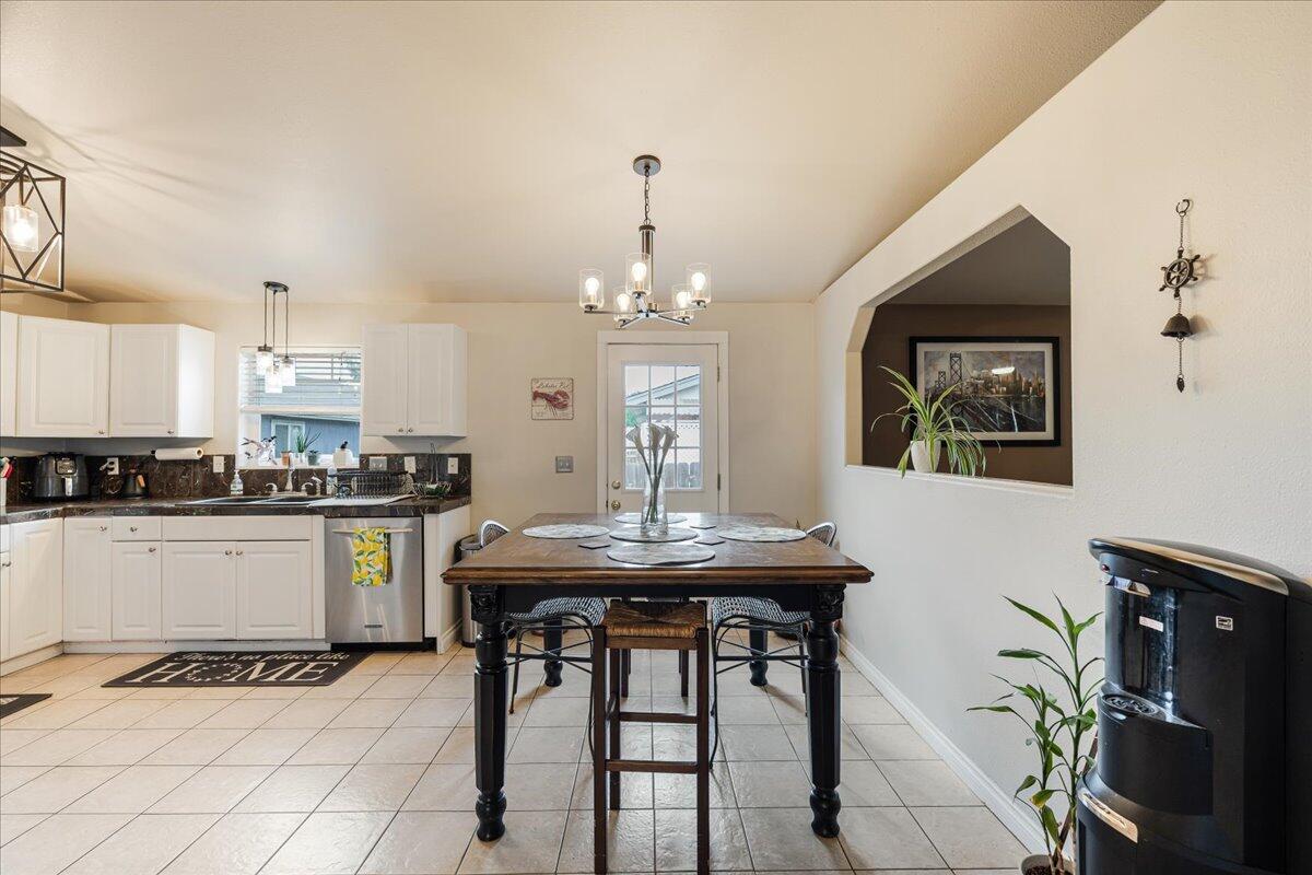 2555 Southwest Timber Avenue Redmond, OR 97756 - Photo 8 of 26 09-2555 SW Timber Ave-8