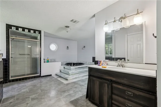 $650,000 | 325 White Oak Place, Woodbine, GA 31569