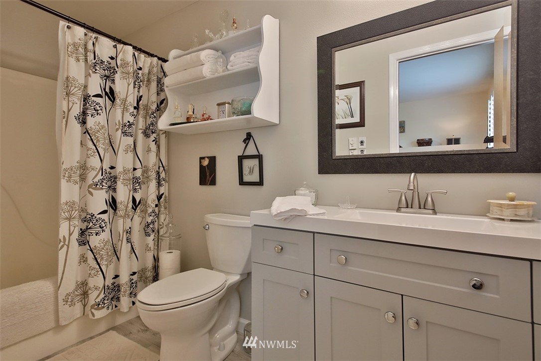 402 Sycamore Road Coupeville, WA 98239 - Photo 14 of 39 Gallery Image 14