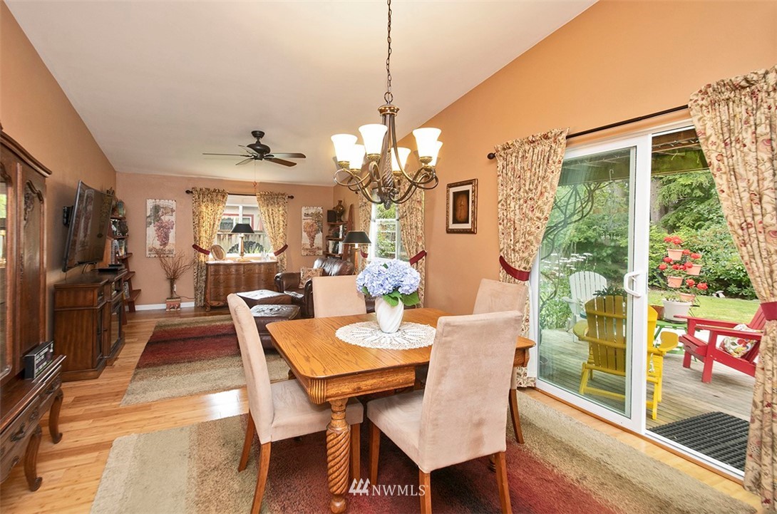 402 Sycamore Road Coupeville, WA 98239 - Photo 19 of 39 Gallery Image 19