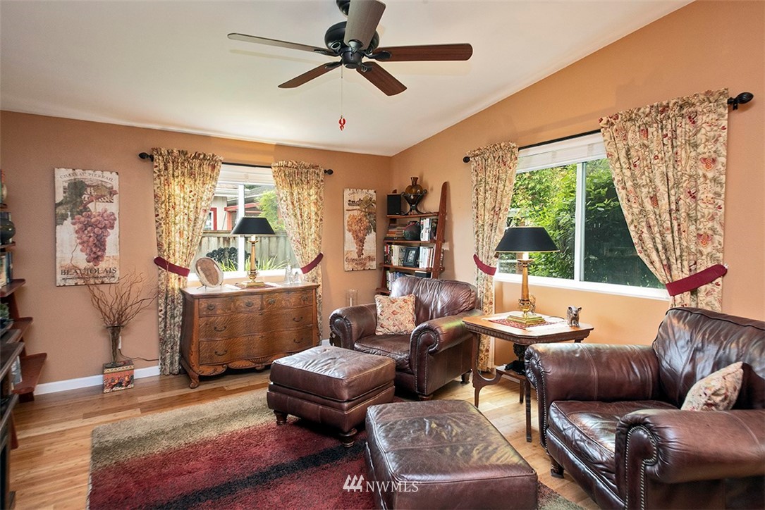 402 Sycamore Road Coupeville, WA 98239 - Photo 22 of 39 Gallery Image 22