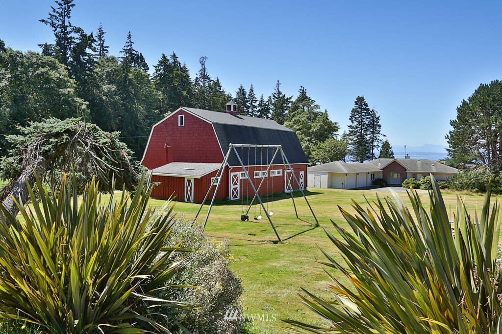 402 Sycamore Road Coupeville, WA 98239 - Photo 30 of 39 Gallery Image 30