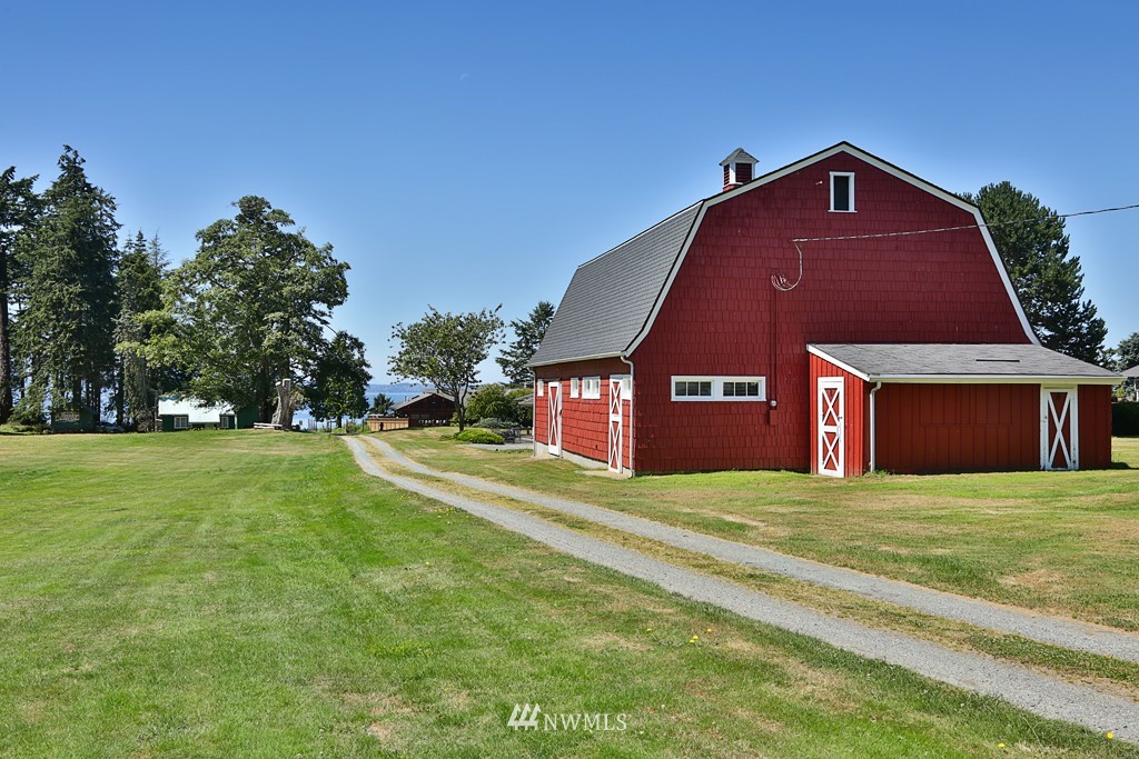 402 Sycamore Road Coupeville, WA 98239 - Photo 31 of 39 Gallery Image 31